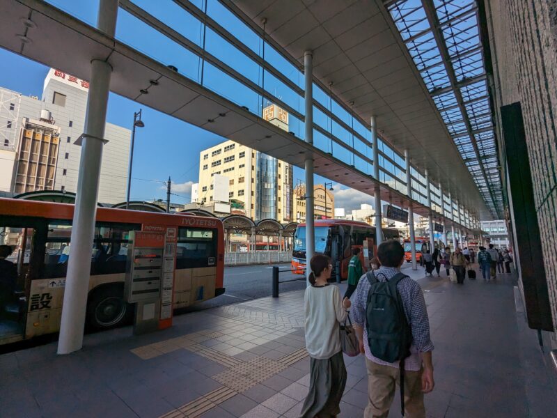 伊予鉄道松山市駅コンコース