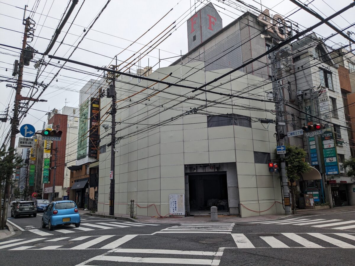 二番町通り-八坂通り交差点 解体