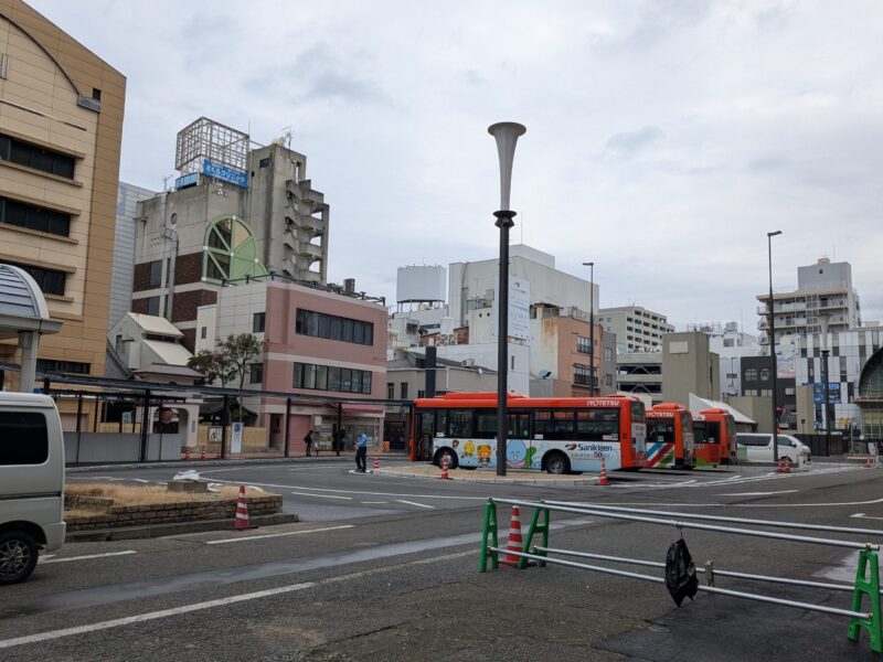 松山市駅前広場整備状況