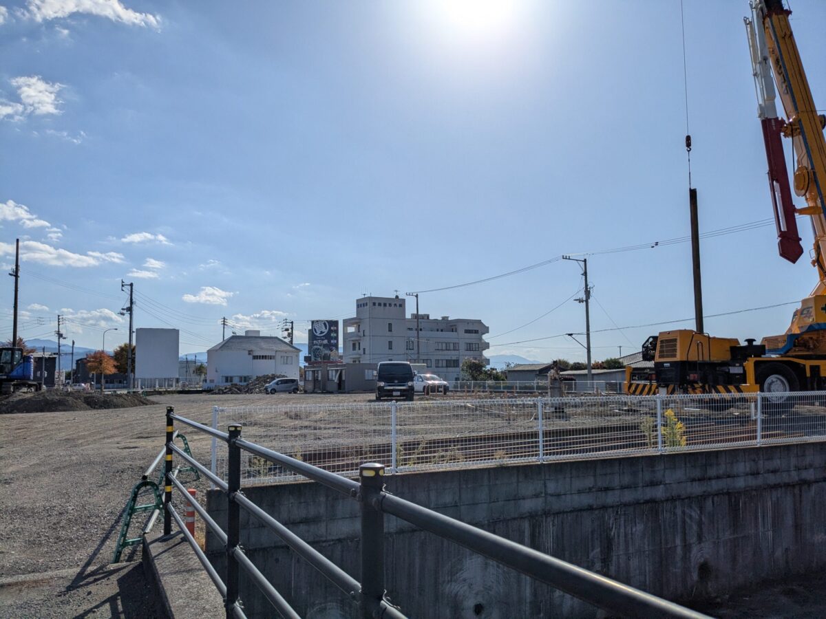 びっくりドンキー 松山店|愛媛県伊予郡松前町