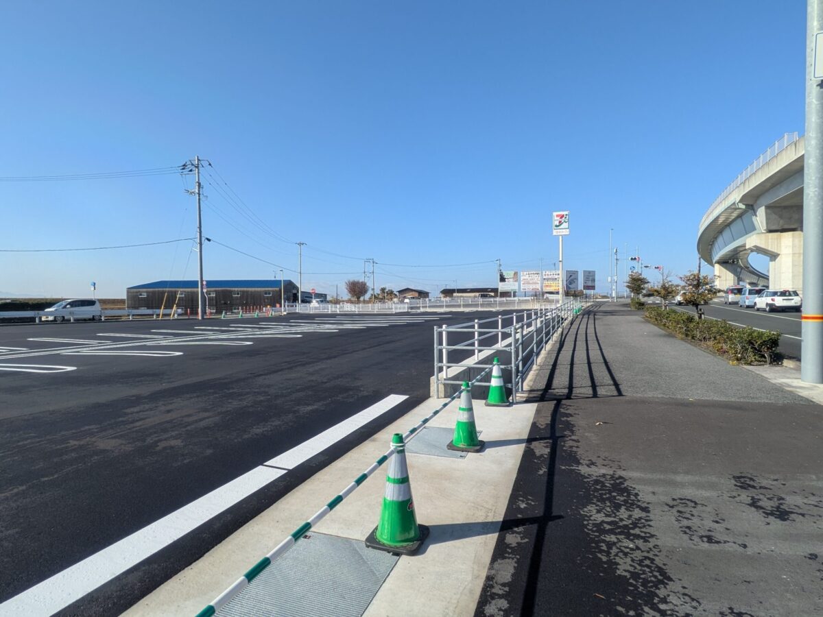 セブン-イレブン 松山古川IC店｜愛媛県松山市