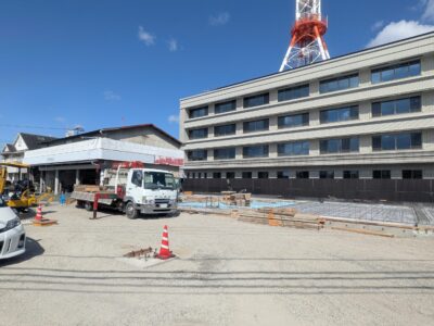 ホンダカーズ愛媛北 松山店 ショールーム棟｜愛媛県松山市