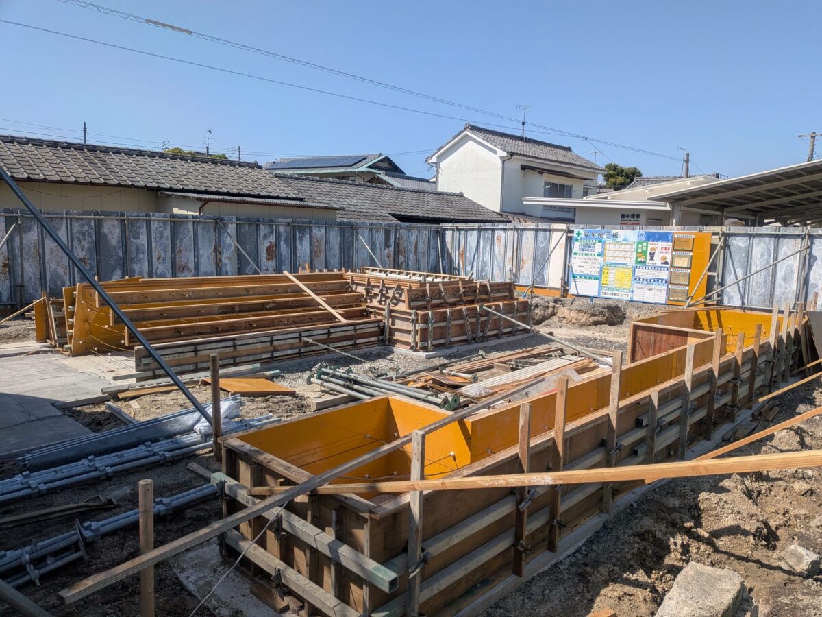 伊予鉄道郡中港駅前ポケットパーク整備工事｜愛媛県伊予市